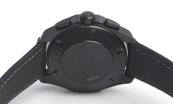 タグホイヤー アクアレーサークロノ キャリバー１６ ３００Ｍ ブラックファントム CAY218B.FC6370