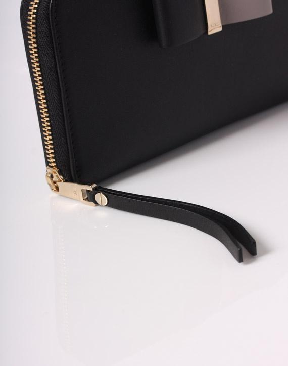 新作 Chloe クロエスーパーコピー Leather Bowラウンドジップ長財布☆7032121