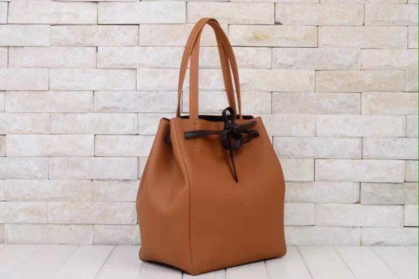 2015秋冬新着★CELINE セリーヌスーパーコピー★ベルト付スモールカバファントム★ボルドー 176703A38