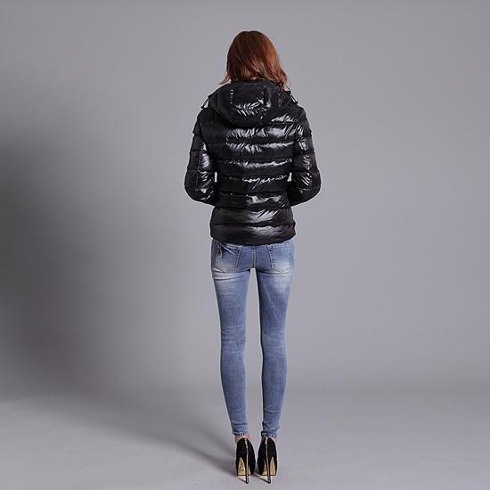 最大級の海外 モンクレール コピー 秋冬新作 MONCLER レディースダウンジャケット006
