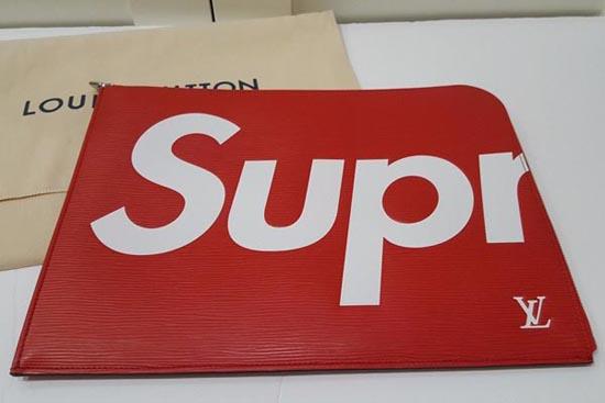 LOUIS VUITTON x Supreme ルイヴィトン M67722 ポシェットジュールGM