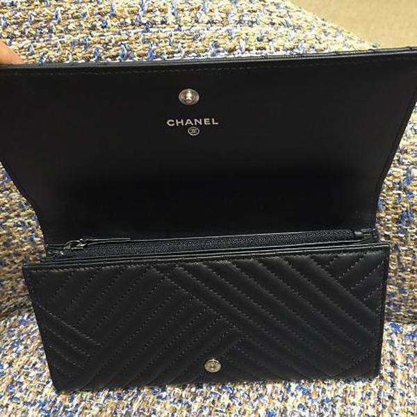 16AW ★SALE★Chanelシャネルスーパーコピー シェブロンBLACK 人気ボタン式長財布