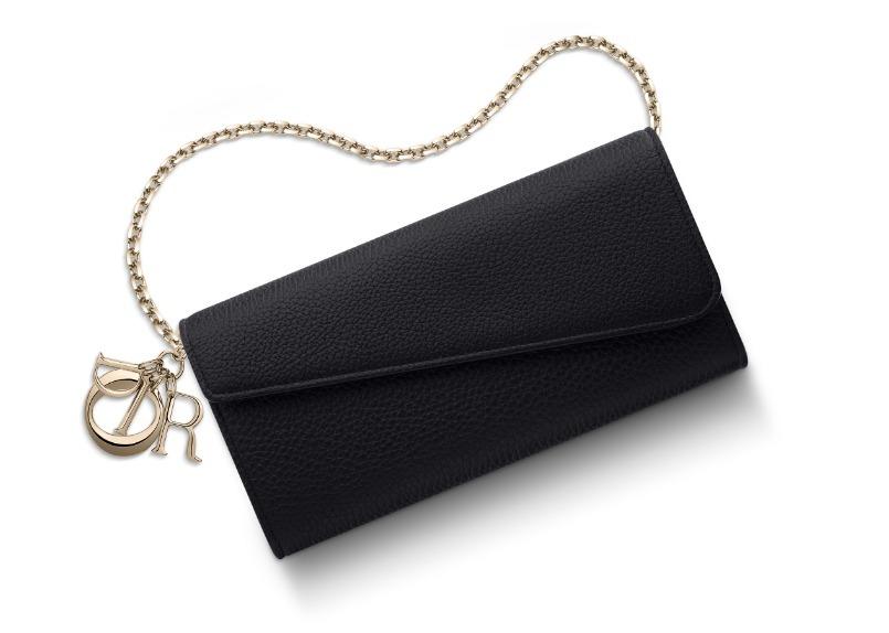 【Christian Dior】ディオール財布 コピー トリヨンレザーが醸し出す気品が漂う