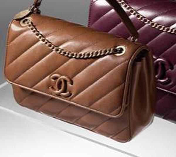 2016新作Chanel シャネルスーパーコピー スモールフラップバッグ A92895 Y104772 A539