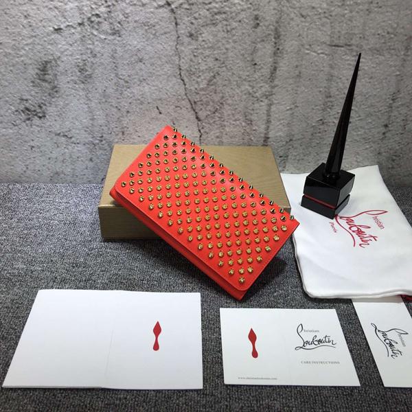 新色大人気☆ Christian Louboutin ☆ ルブタン コピー スタッズ 長財布 R108 CARMIN