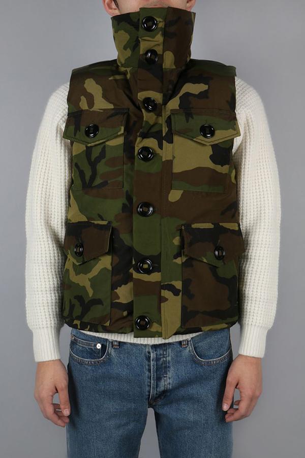 カナダグース スーパーコピー メンズ MONTREAL VEST (モントリオール) CLASSIC CAMO (622040033)