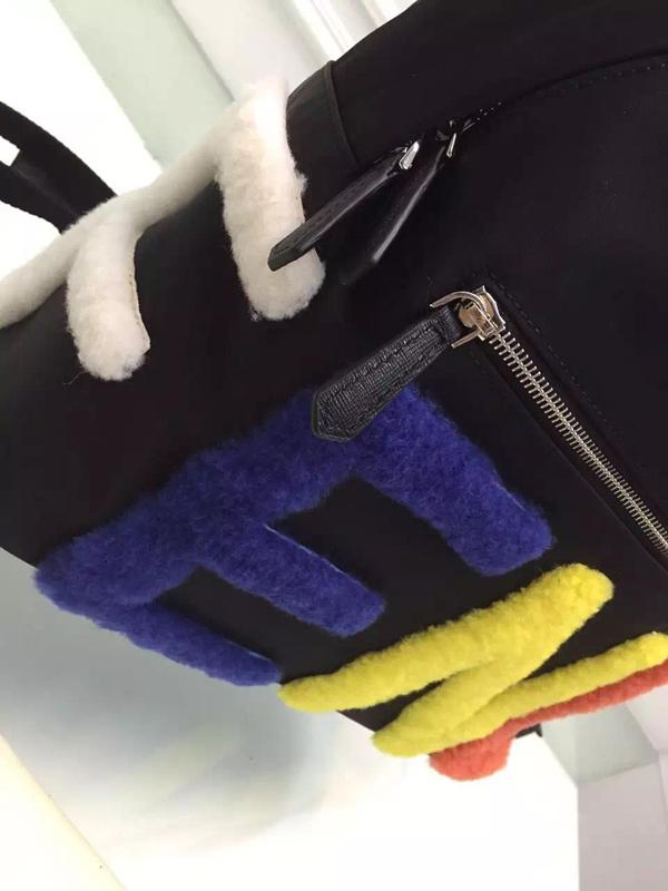2015秋冬最新作 フェンディコピー【7VZ012 2WP】ZAINO STONDATO NYLON 大き目モコモコ文字が可愛すぎBlack