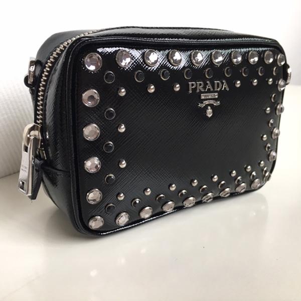 素敵♪♪☆《PRADA》プラダスーパーコピークリスタルビジュー ミニショルダー (黒) 7070401