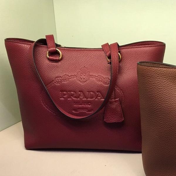 素敵♪♪使える☆《PRADA》プラダスーパーコピー 刻印ロゴVIT.DAINO トート 色々カラー 1BG100 