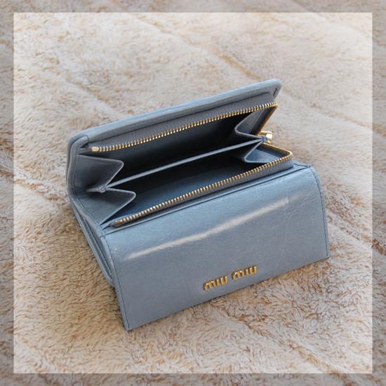 MiuMiu スーパーコピー ギフトOK☆可愛いマトラッセ折財布☆5M1225☆CIPRIA