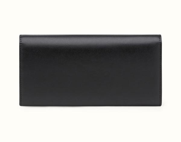 2017新作！FENDI フェンディスーパーコピー ☆プレキシグラス付き チェーンウォレット 8M0365SR0F0JBX 