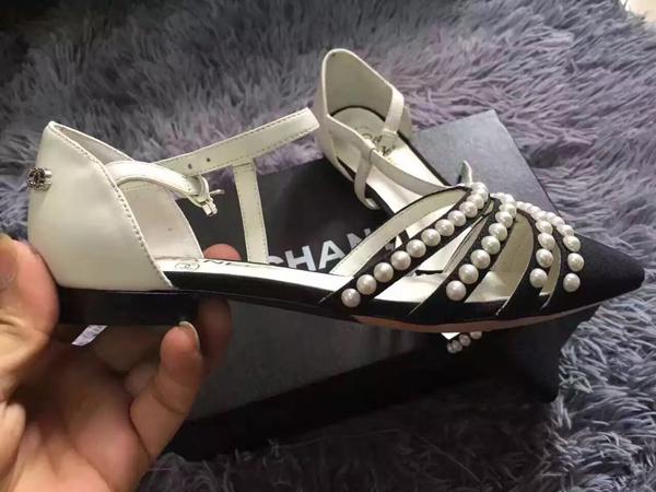 秋冬最新CHANEL シャネル コピー パールで格上げストラップパンプス素敵 豪華パールストラップパンプス 7060513 