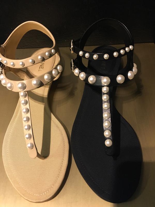 新作 CHANEL(シャネルスーパーコピー パール　フラットサンダル 7040870