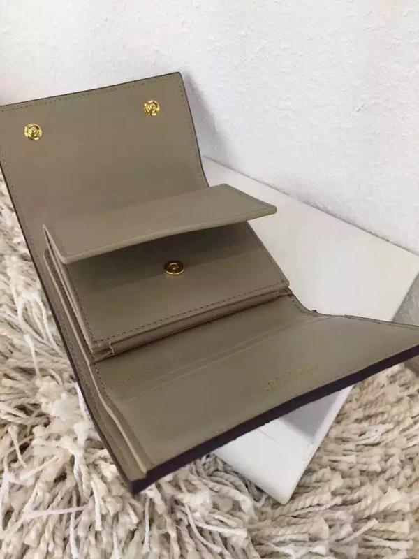 セリーヌスーパーコピー★スモール折りたたみ財布★アンターティック 104903YHA