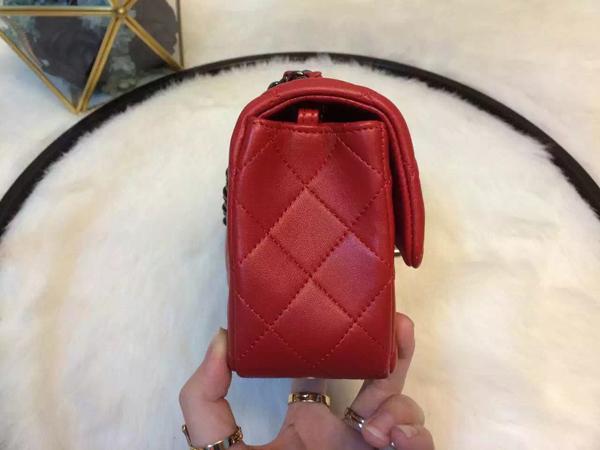 新作 シャネルスーパーコピー セール１点大人気の赤【CHANEL】ラムスキン マトラッセ バッグ