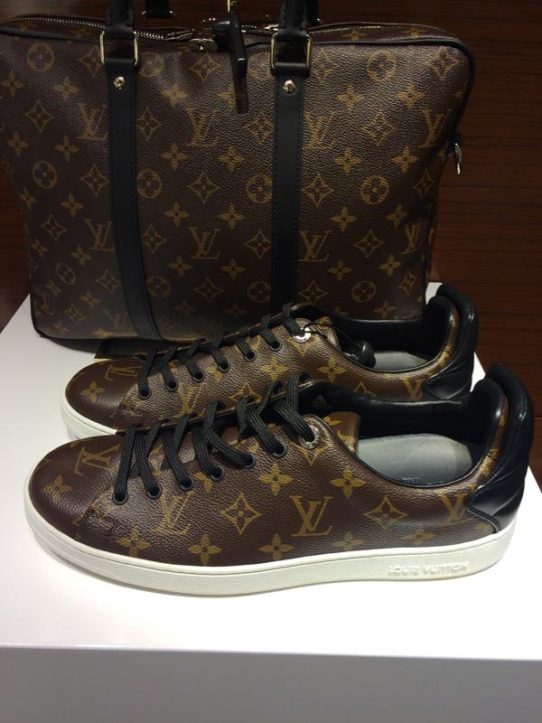 ルイヴィトン スーパーコピー【LOUIS VUITTON】欧州人気モデル/FRONTROW SNEAKER 7051508