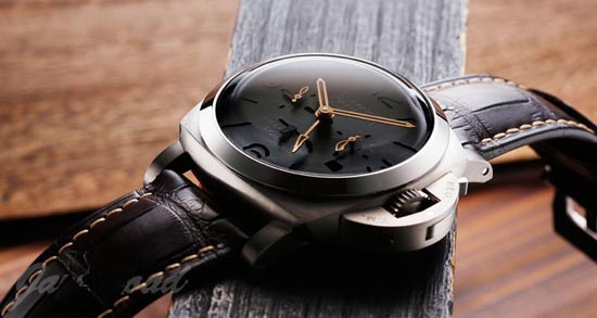 パネライ PANERAI ルミノール 1950 イクエーション オブ タイム 8デイズ GMT チタニオ PAM00656
