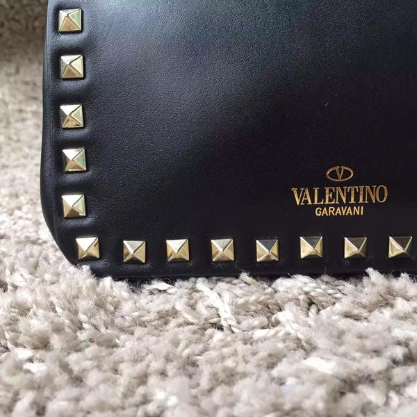 Valentino ヴァレンティノスーパーコピーロックスタッズショルダーバッグ IW0B0671