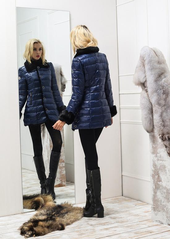 大人気2015新作 MONCLER モンクレール ダウン コピー レディースダウンジャケット3034