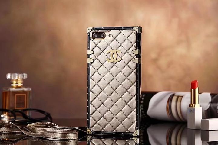 Chanel 耐衝撃 シャネル アイフォン7 カバー iphone8plus ハードカバー ネックストラップ付き IPHONE8 革製 7101217