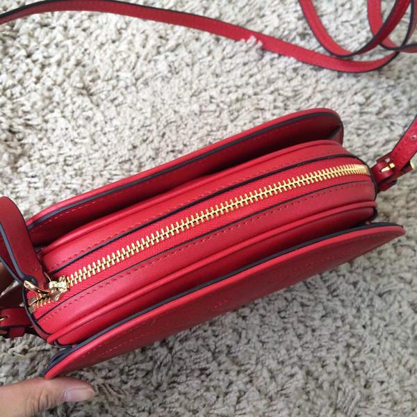 ★Valentino クロスボディバッグ ヴァレンティノスーパーコピーRed 人気復刻モデル IW2B0844 VIT N50