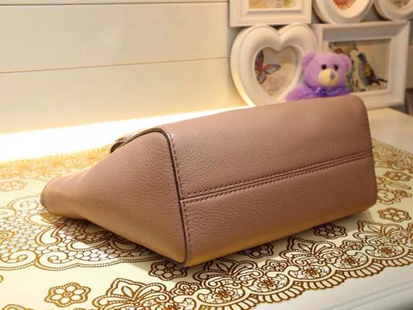 イチオシ★2015新作入荷【 GUCCI 】グッチバッグスーパーコピー swing mini leather top handle bag 368827 CAO0G 5806