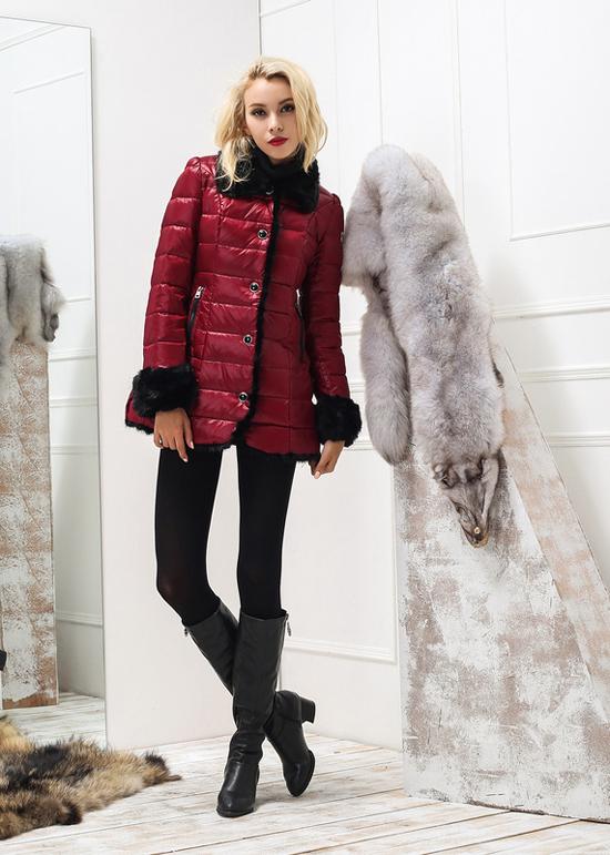 大人気2015新作 MONCLER モンクレール ダウン コピー レディースダウンジャケット3034