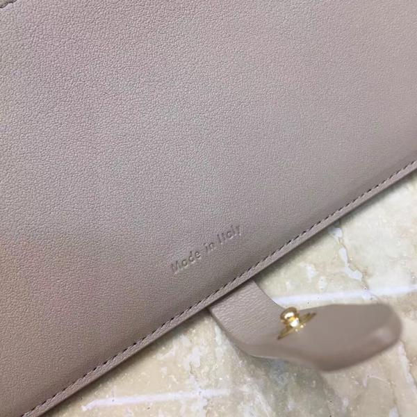 2017SS新作 洗練されたお色 CELINE セリーヌコピー財布 大人気strap 108633AS9.07NB