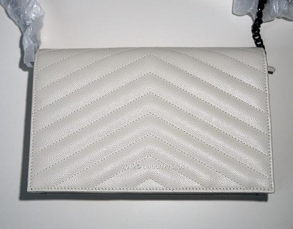 Saint Laurent サンローランスーパーコピー 奇跡の入荷！サンローラン チェーンウォレット白Ｘ黒 7041803