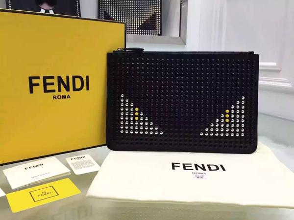 SENSE掲載 新作 FENDI フェンディコピー バッグバグズスタッズクラッチ