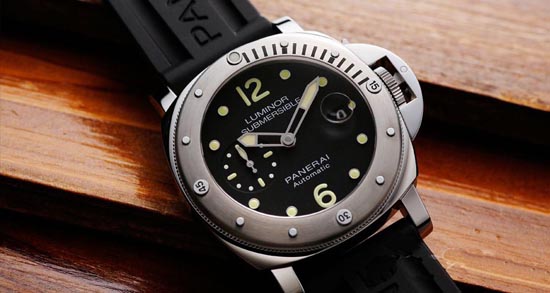 パネライ PANERAI ルミノール サブマーシブル アッチャイオ PAM01024 