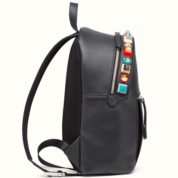 2017春夏新作 FENDI フェンディスーパーコピー FE1377 MULTICOLOR STUDDED BACKPACK