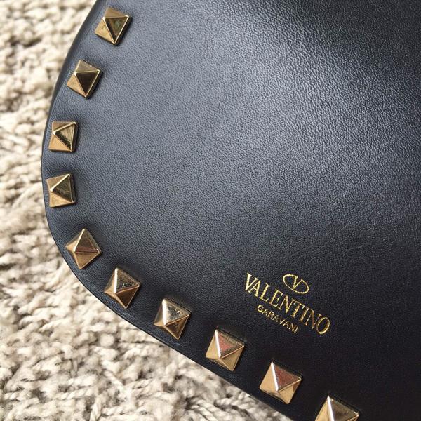 Valentino ヴァレンティノスーパーコピー 　ロックスタッズ ミニショルダーバッグ IW5B0398