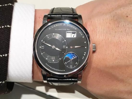 SIHH ランゲ＆ゾーネ スーパーコピー ランゲ1・ムーンフェイズ 192.029 2017新作