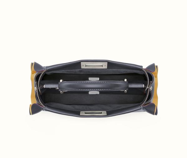 新作【フェンディスーパーコピー FENDI】フリル Wave Regular Peekaboo Black 8BN290I8MF06MR