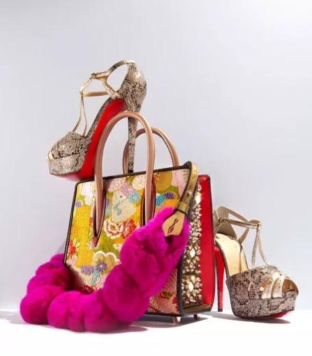 クリスチャンルブタン スーパーコピー◆ラビットファーショルダーストラップPink 7092508