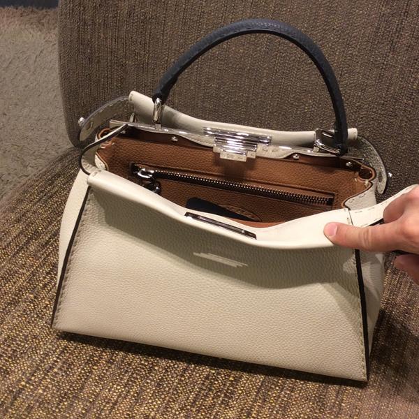 フェンディスーパーコピー FENDI 人気 SELLERIA PEEKABOO 8BN2903PEF0K14