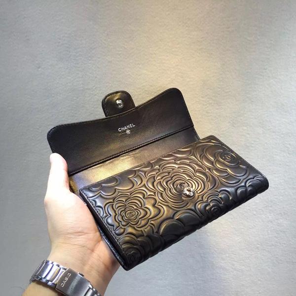 《新作限定 カメリアがめちゃ可愛》秋冬新作　CHANEL カメリア長財布 Zip Wallet 7041102