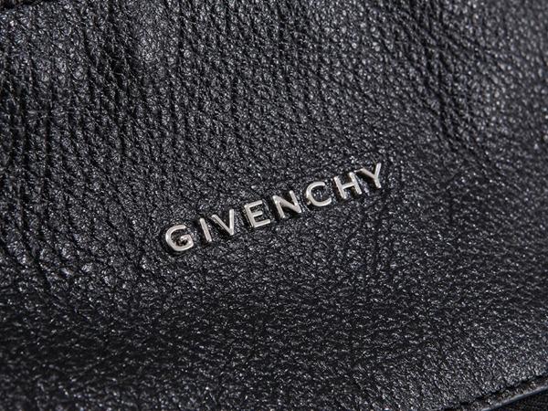 GIVENCHYスーパーコピー  16fw PANDORA MINI チェーンクロス BB05245013 001