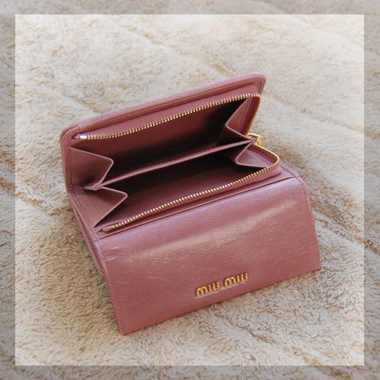 ギフトOK☆可愛いマトラッセ折財布 ミュウミュウ財布 スーパーコピー☆5M1225☆CIPRIA