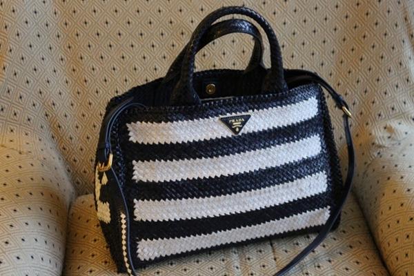 PRADAプラダスーパーコピー イントレチャート♪バイカラー♪トート2wayM白×紺 BN2584