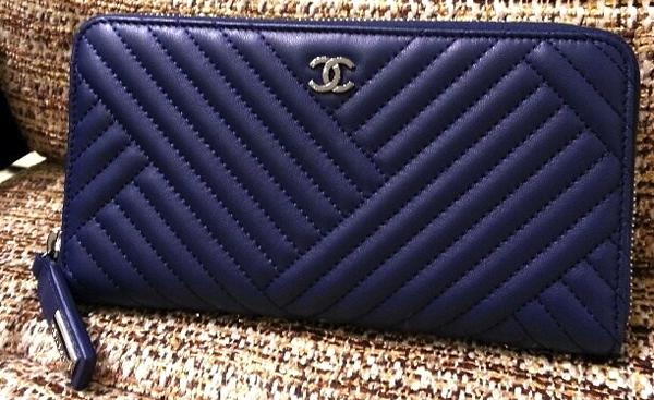 Chanelシャネルスーパーコピー ★ラムスキン×ジップ長財布×ネイビー★最新作★