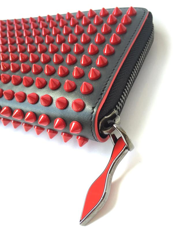 US限定 Christian Louboutin ルルブタン スーパーコピー スタッズラウンドファスナー 長財布6112445