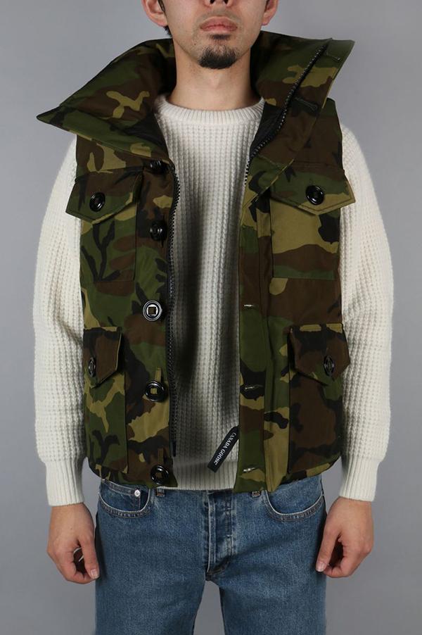 カナダグース スーパーコピー メンズ MONTREAL VEST (モントリオール) CLASSIC CAMO (622040033)
