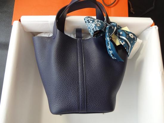 HERMES コピー新色★お洒落なネイビーのピコタンPM★ブルーニュイ